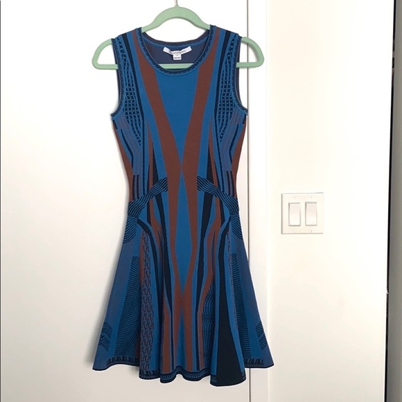 Diane Von Furstenberg Dresses & Skirts - DVF knit Bodycon Dress